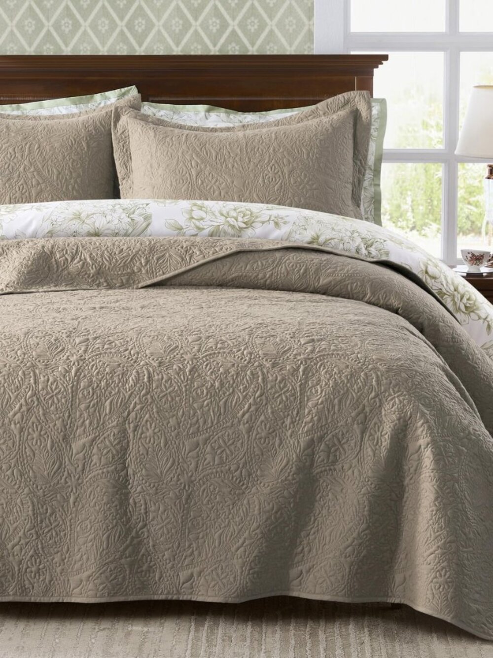 Paisley Quilt Set Twin Size, Deep Beige Matelasse Lightweight Bedspread, Soft